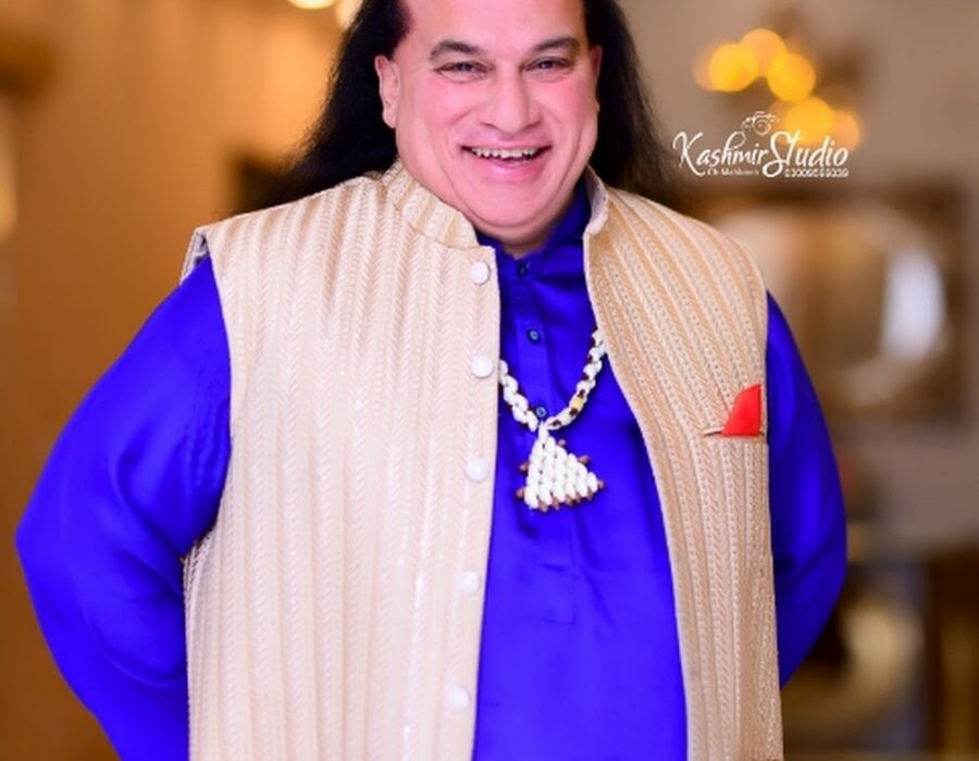 Chahat fateh ali khan picture